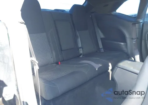 2016 Dodge Challenger Sxt z USA, uszkodzony, nr VIN 2C3CDZAG5GH200769